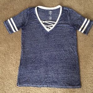 A short sleeve t-shirt.